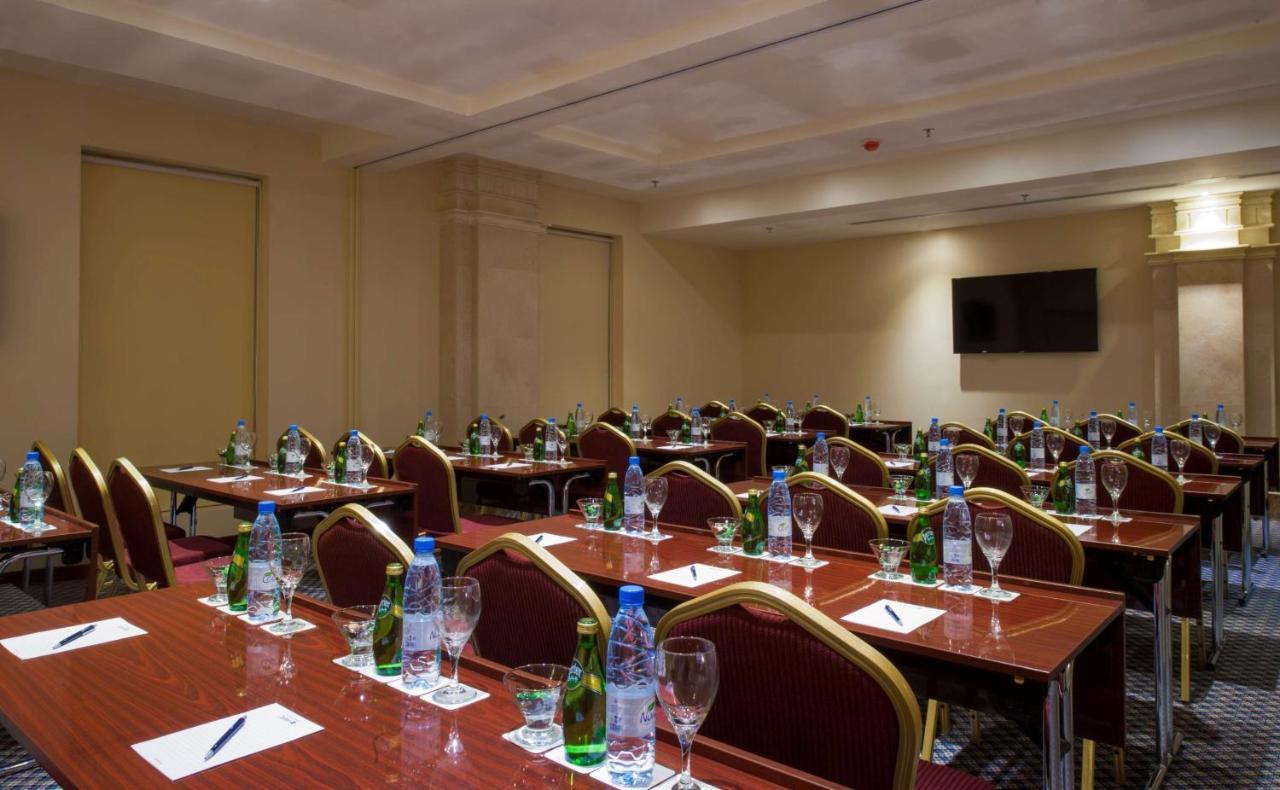 Radisson Blu Hotel, Dhahran Ель-Хубар Екстер'єр фото