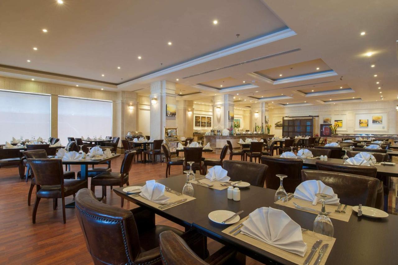 Radisson Blu Hotel, Dhahran Ель-Хубар Екстер'єр фото