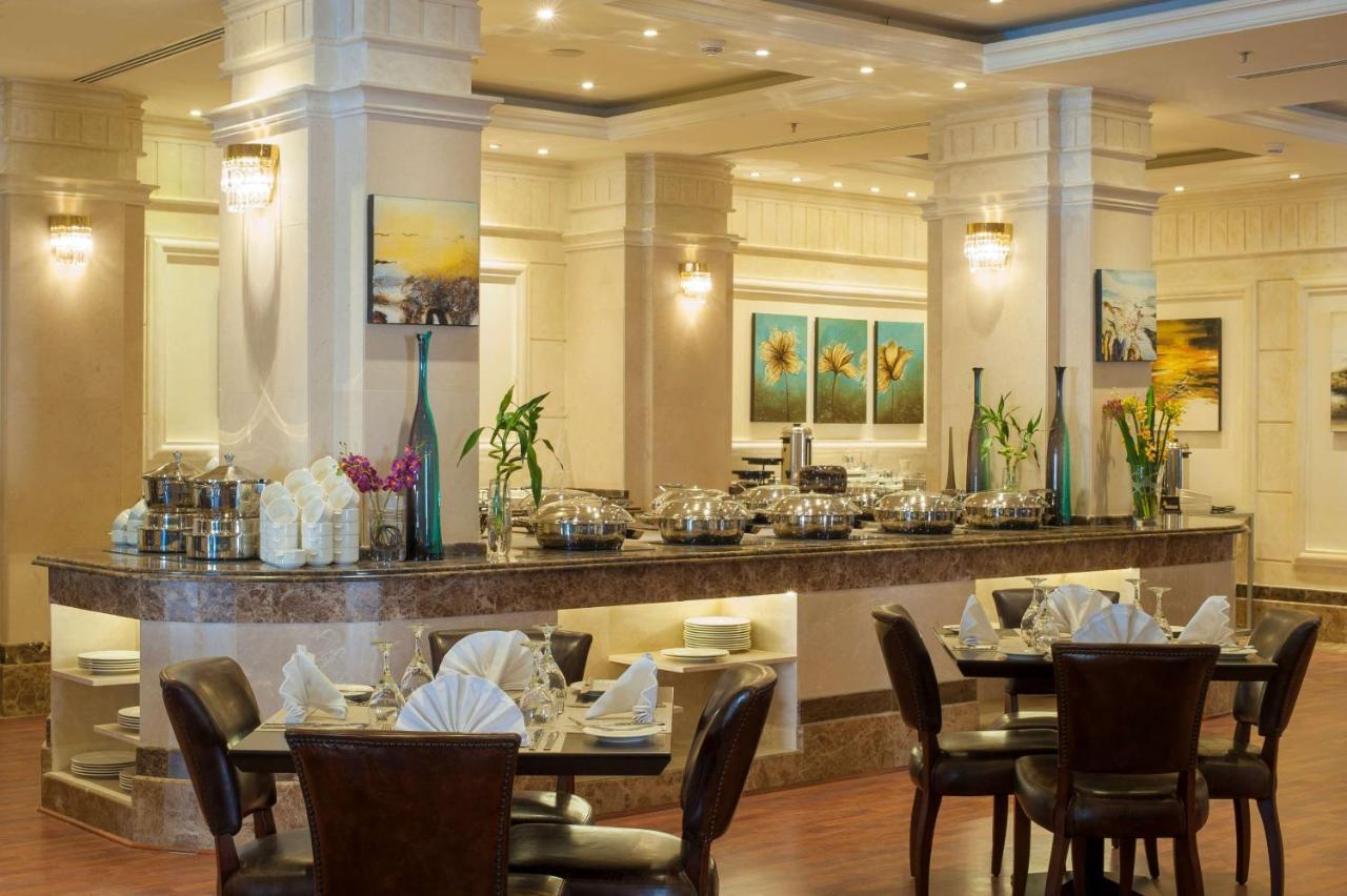 Radisson Blu Hotel, Dhahran Ель-Хубар Екстер'єр фото