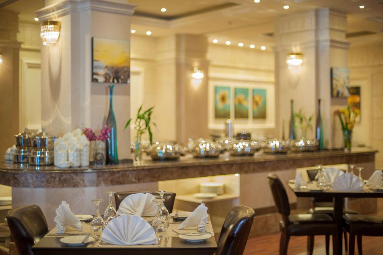 Radisson Blu Hotel, Dhahran Ель-Хубар Екстер'єр фото