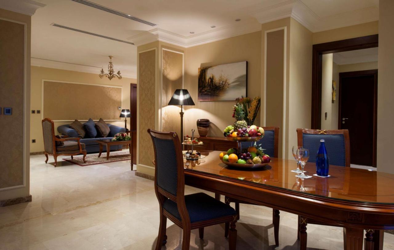 Radisson Blu Hotel, Dhahran Ель-Хубар Екстер'єр фото