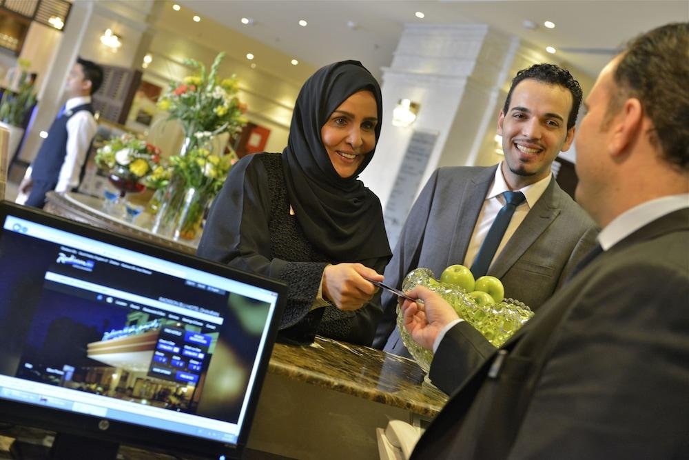 Radisson Blu Hotel, Dhahran Ель-Хубар Екстер'єр фото
